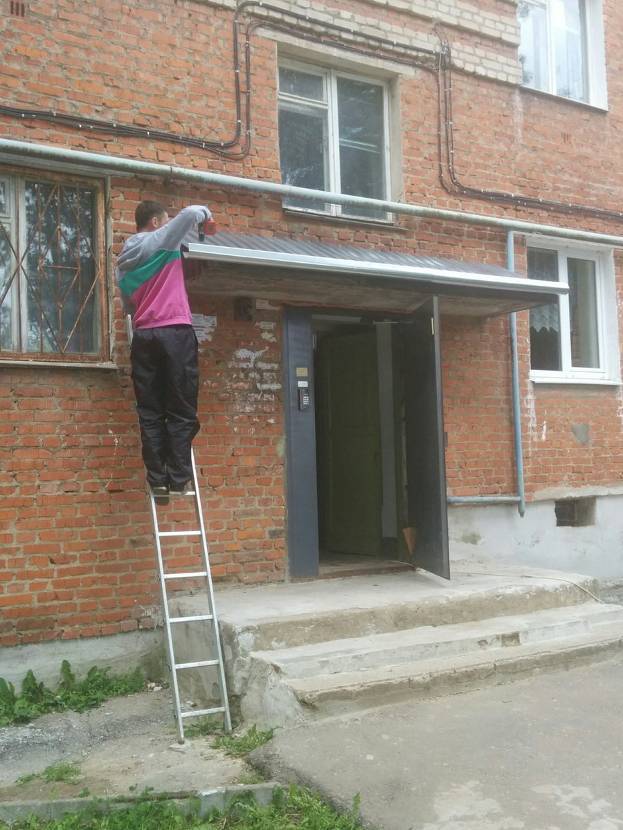 Козырьки Над Подъездами Многоквартирных Домов Фото