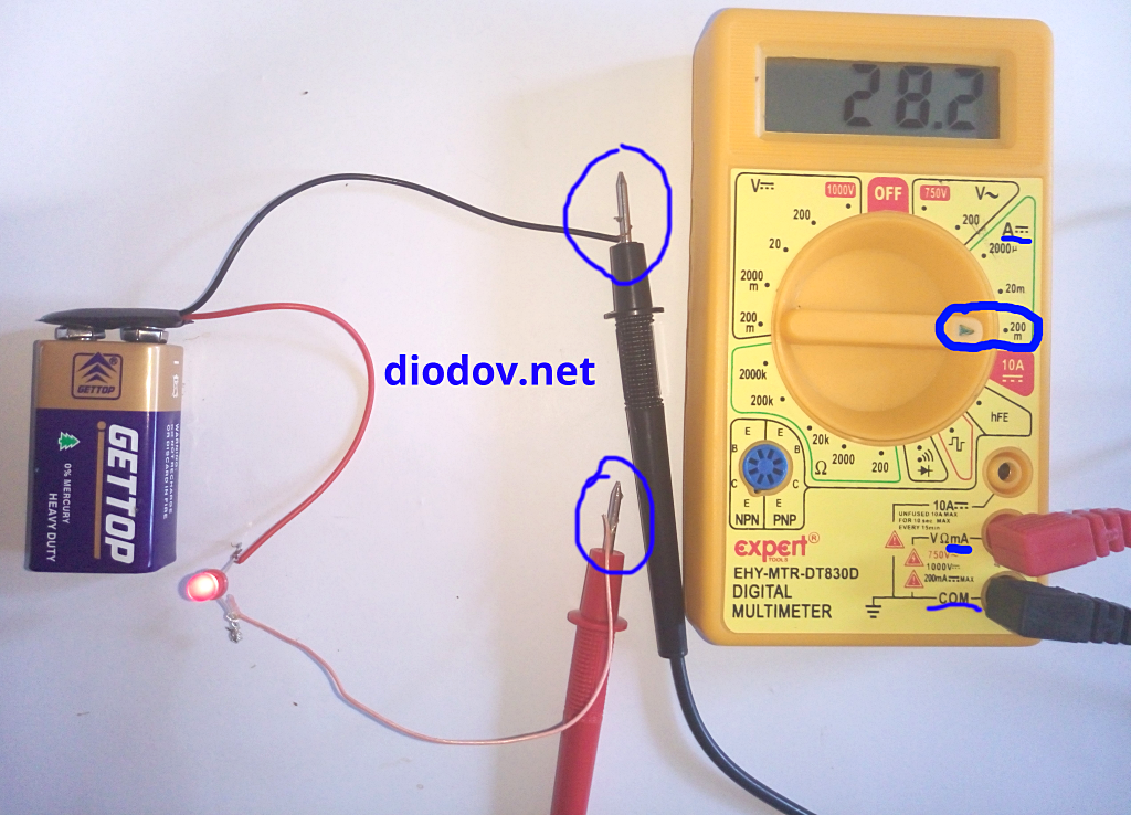 Как проверить ток тестером. Мультиметр измерение напряжения 12 вольт. Измерить потребление тока мультиметром. Как измерить потребляемый ток мультиметром. Как измерить ампераж мультиметром.