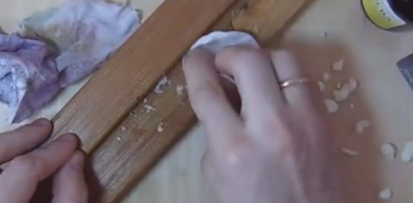 Чем отмыть монтажную пену с рук в домашних условиях: свежий и засохший герметик