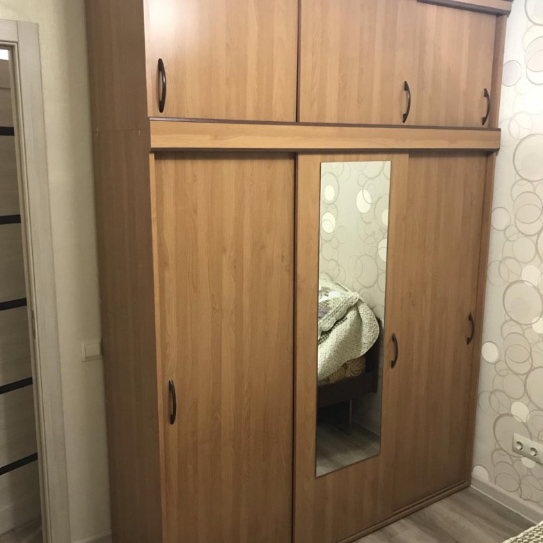 Как выбрать шкаф купе с антресолью и зеркалом в коридор и спальню?