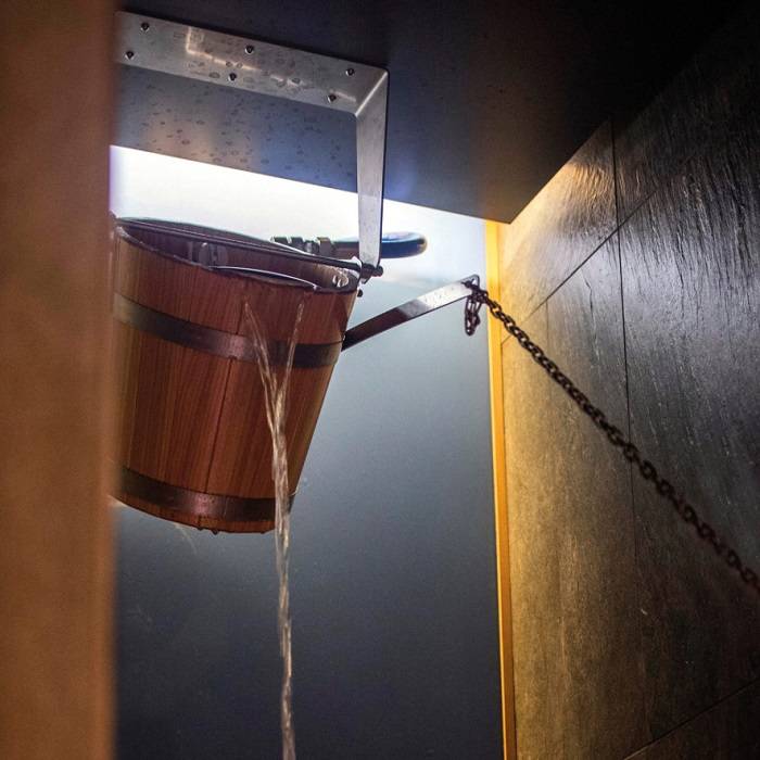 Ведро-водопад для обливания в бане: принцип действия, изготовление и установка своими руками