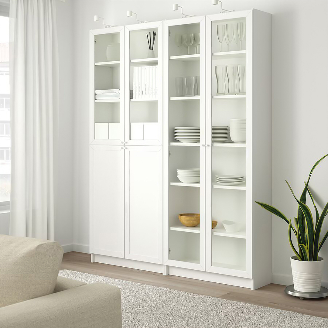 Книжные шкафы ikea: белые стеллажи с дверцами со стеклом и стеклянными полками