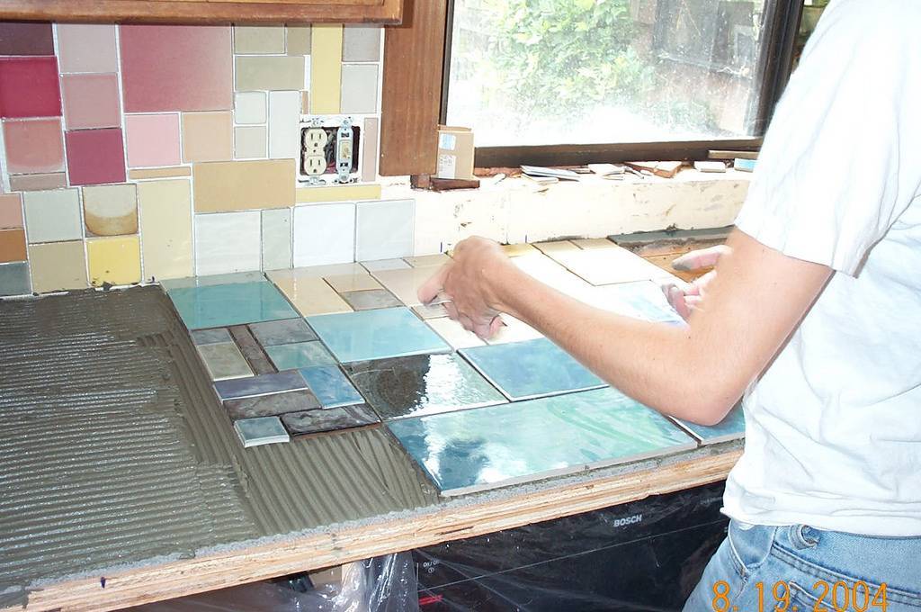 Столешница из плитки: своими руками для кухни из керамической плитки, видео-инструкция, фото – ремонт своими руками на m-stone.ru