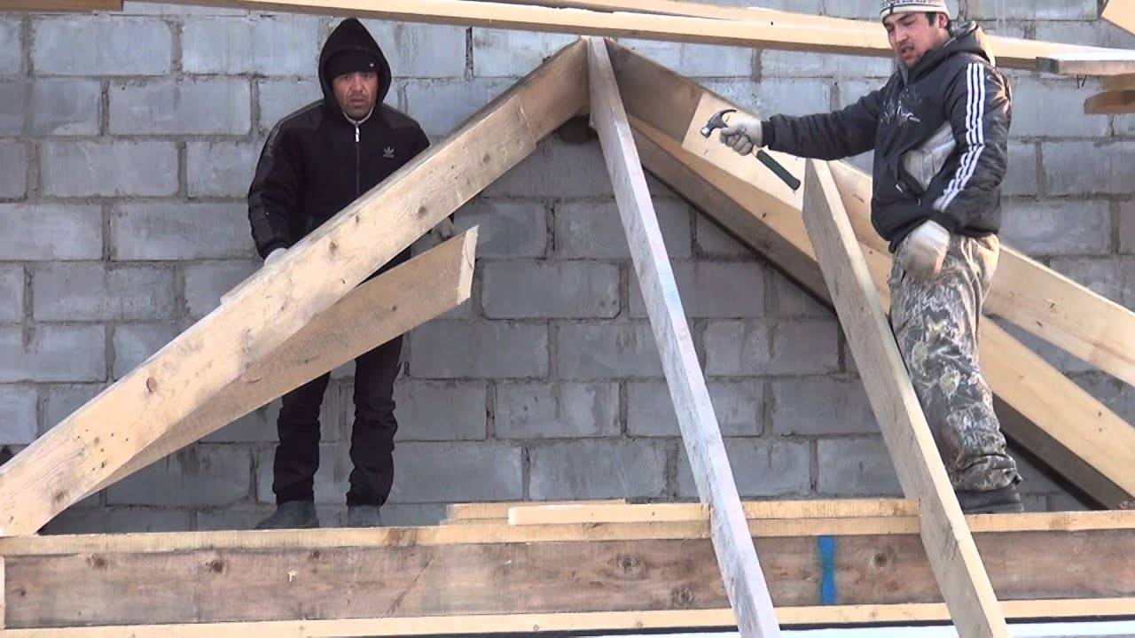 Трехскатная крыша: особенности и виды, стропильная система, монтаж