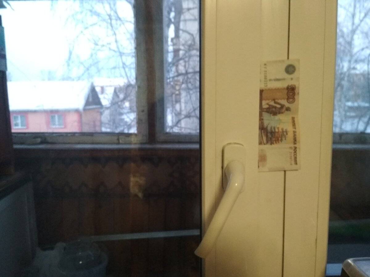 Что делать, когда пластиковые двери неплотно закрываются