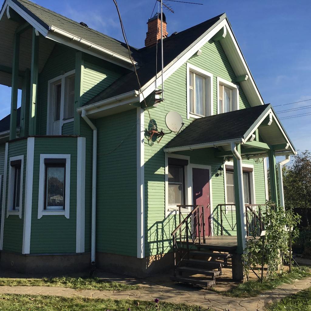 Покраска дома из бруса: чем и как покрасить брусовой дом снаружи, выбор краски, инструмента, а также стоимость покрасочных работ