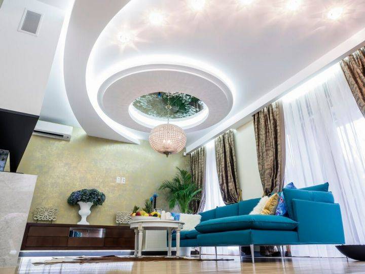 Какой натяжной потолок лучше выбрать: 5 лучших советов + сравнение