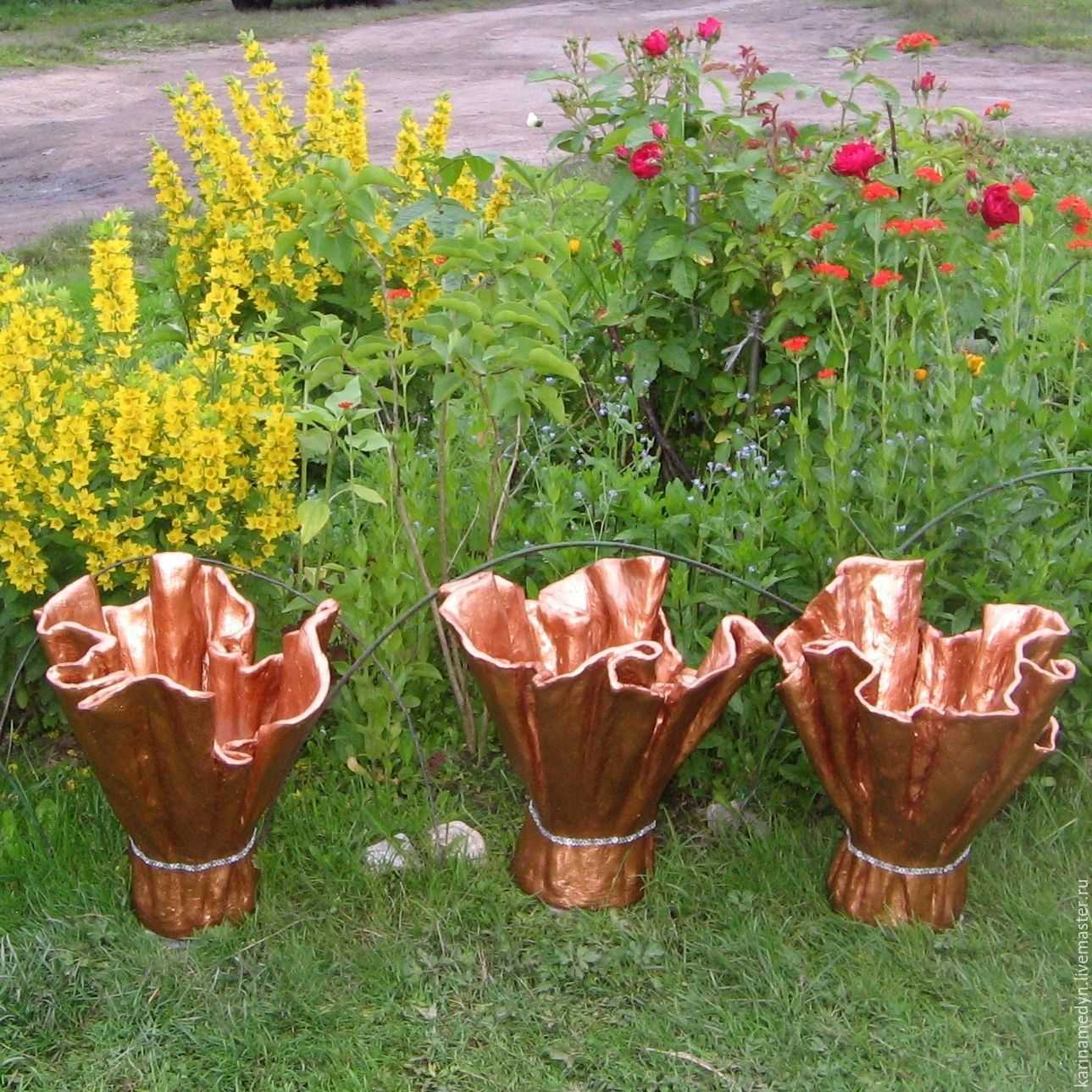 Вазоны для сада. Садовые вазы. Клумбы из подручных материалов. Вазоны для цветов.