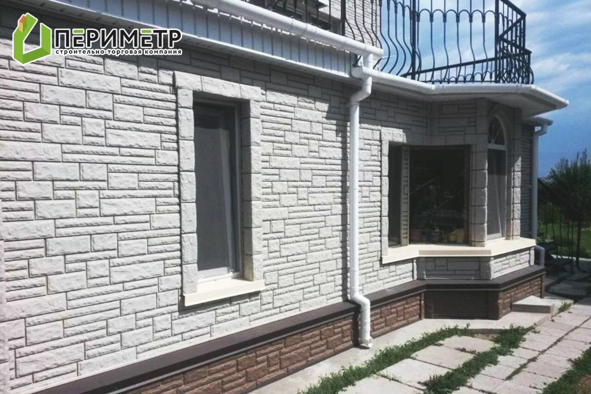 Сайдинг под кирпич: цокольная и фасадная разновидность