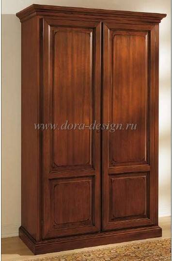 Двухстворчатые платяные шкафы: размеры двухдверных моделей с зеркалом из массива дерева