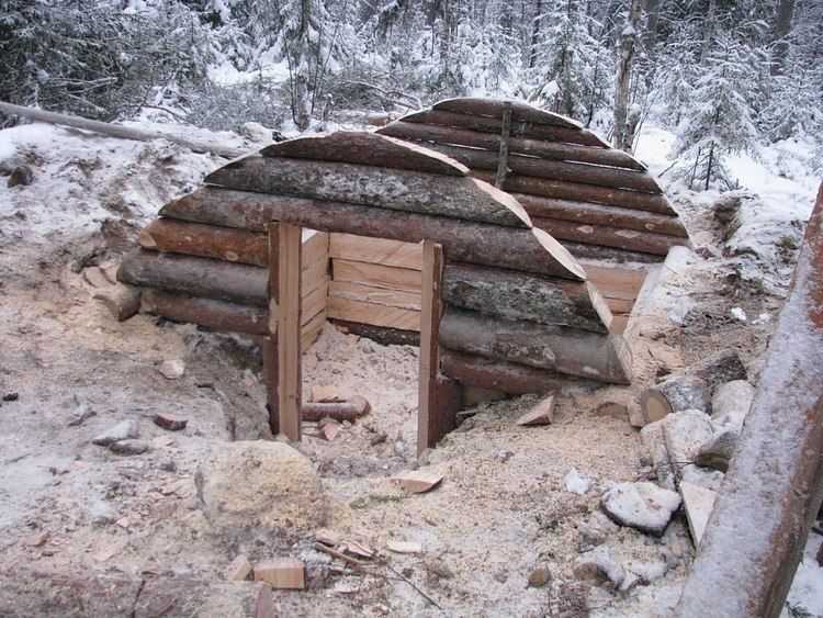 Землянка своими руками – строительство временного убежища в лесу