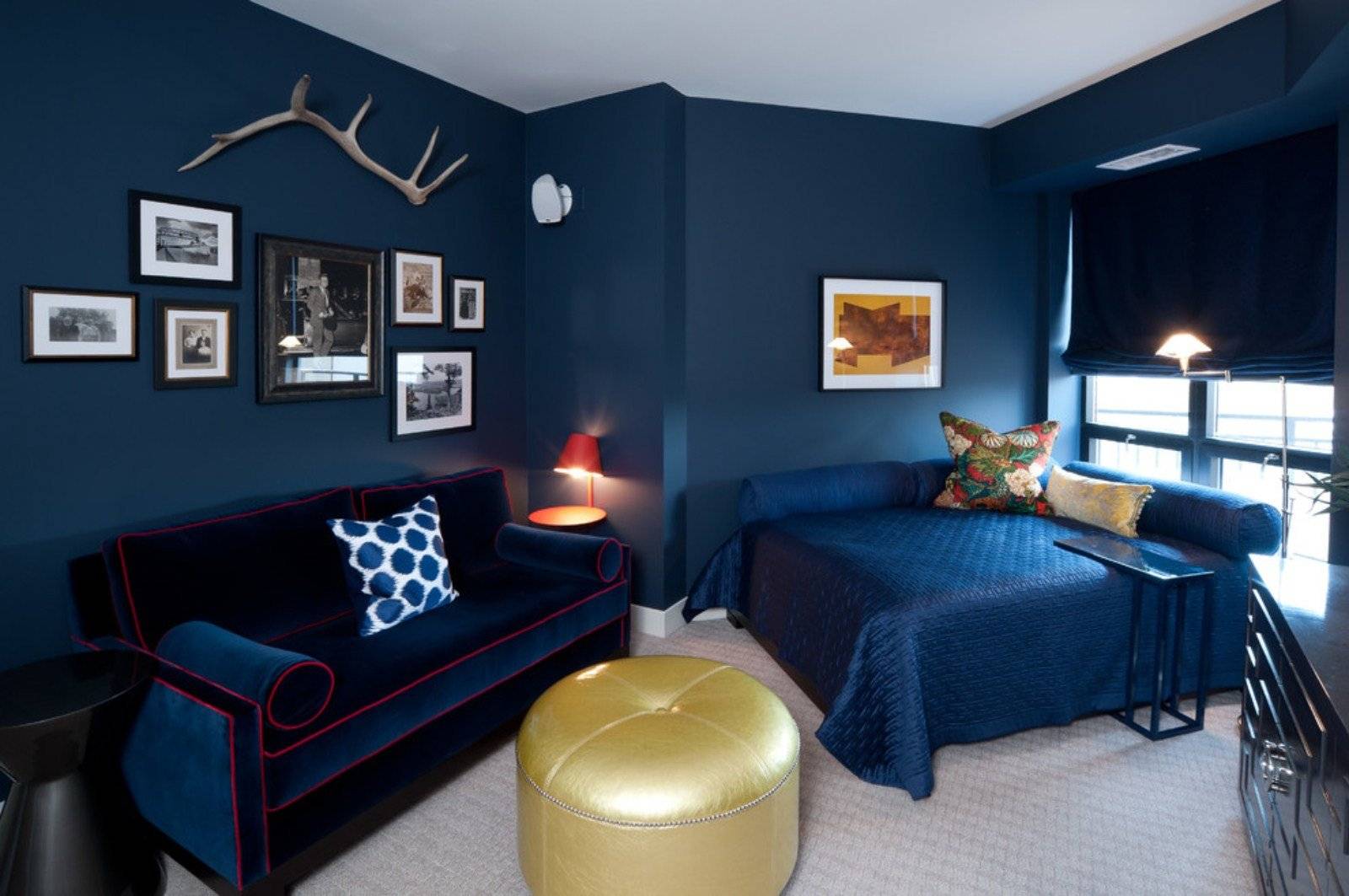 Красивые синие комнаты. Синий цвет в интерьере. Интерьер в синих тонах. Комната в синем цвете. Синяя спальня.
