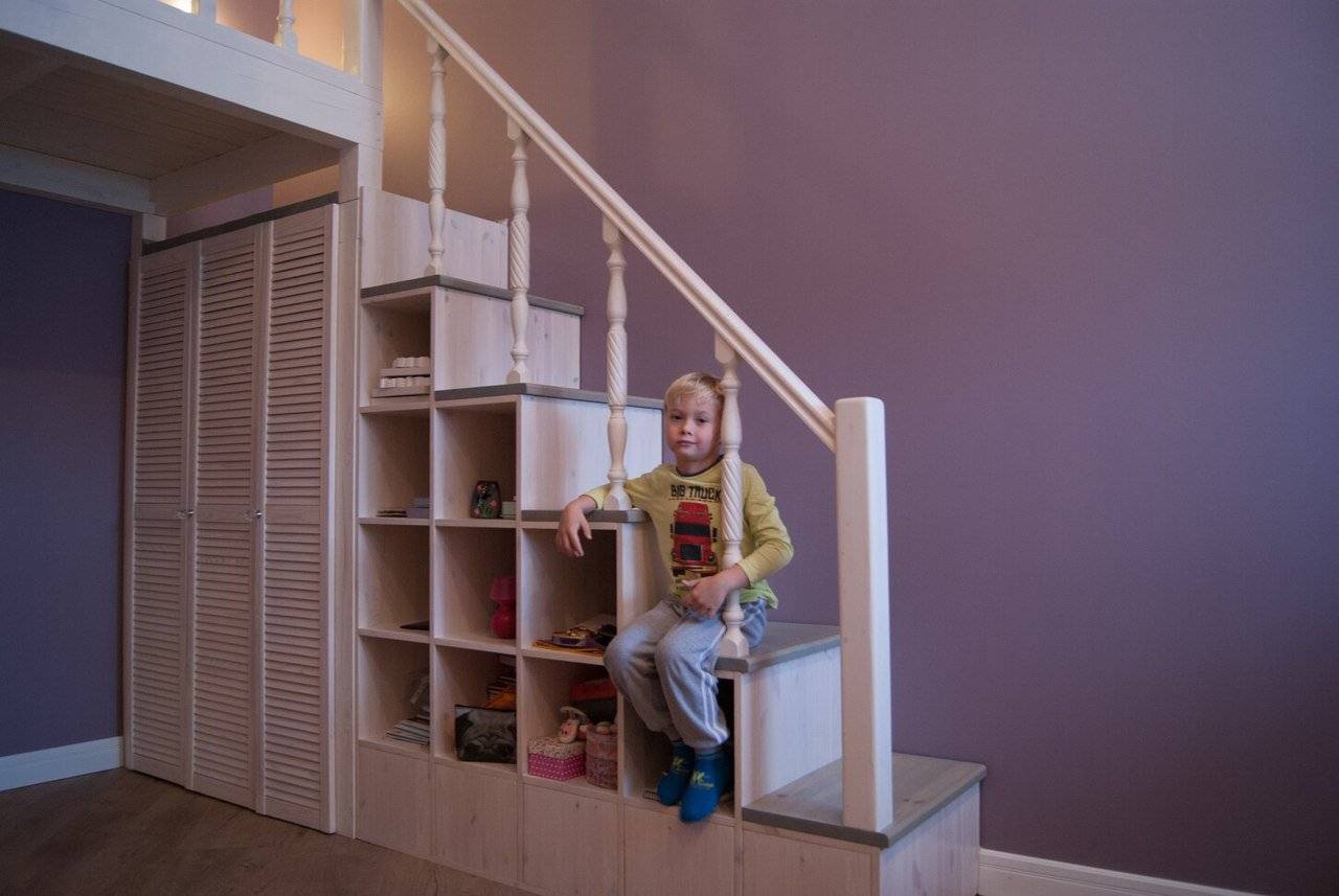лестница на детскую кровать