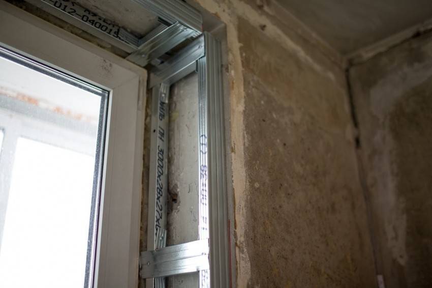 Делаем окна аккуратными – устанавливаем откосы из гипсокартона