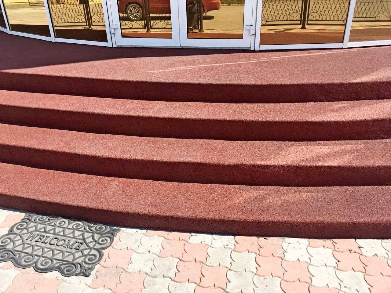 Противоскользящее покрытие для лестниц
