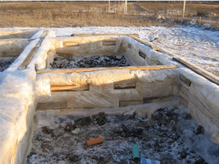 Можно ли заливать фундамент для дома зимой. можно ли заливать фундамент зимой – особенности работ