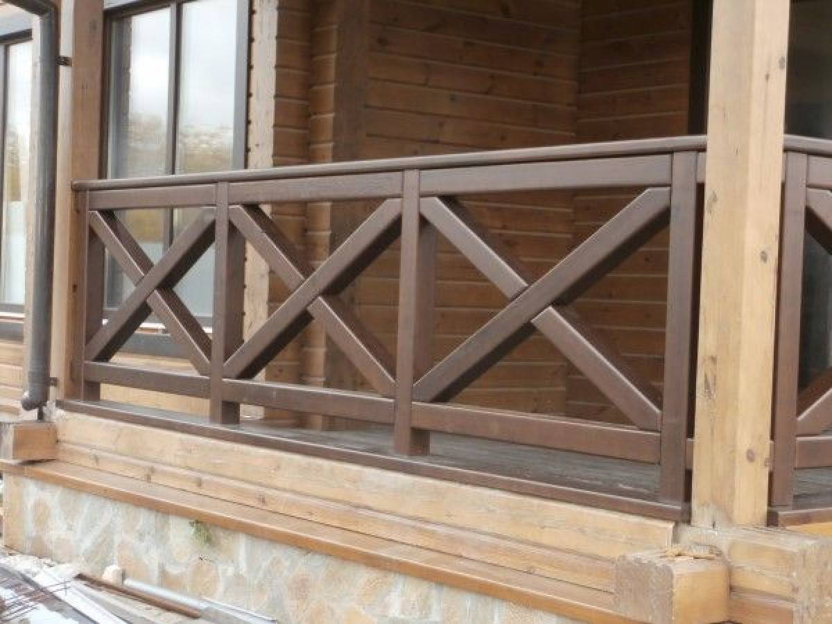 Ограждение балкона в деревянном доме: деревянный балкон в частном доме (75 фото) » на даче фото —  