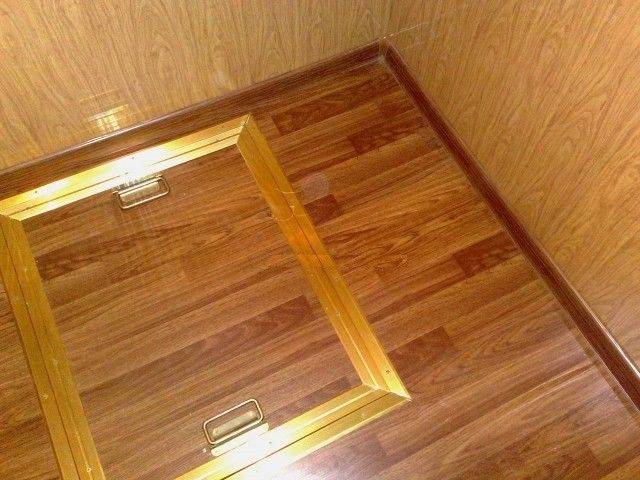 Как сделать, чтобы люк в подвал легко открывался на амортизаторах