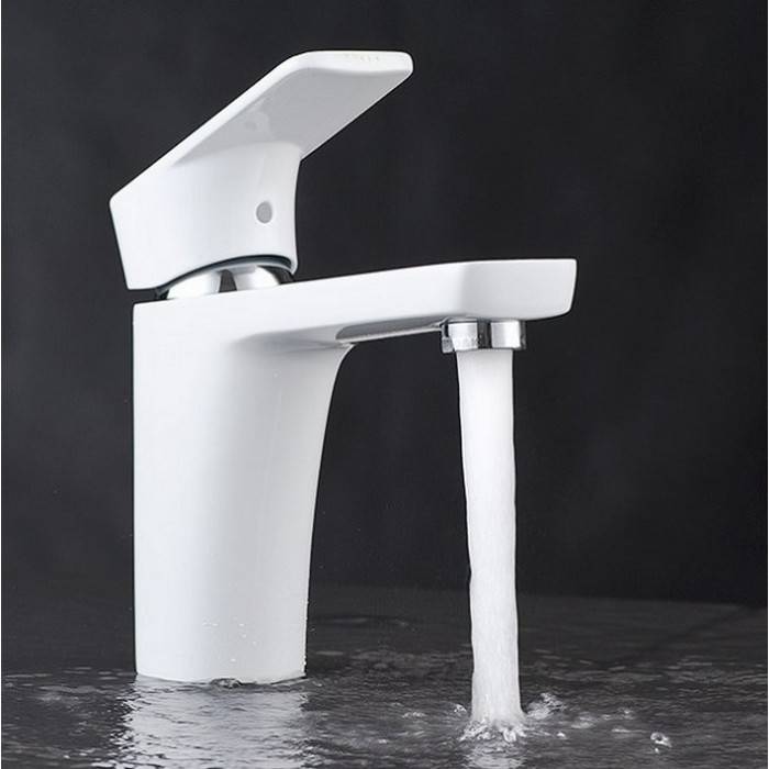 Смесители d&k: характеристики изделий для ванны, конструкции hessen goethe, отзывы о продукции