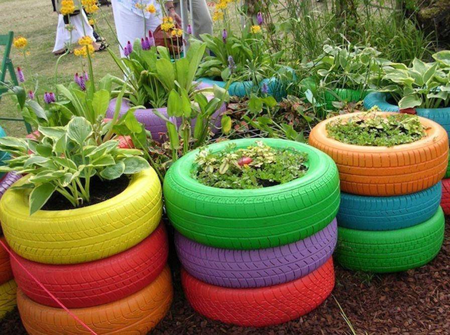 Клумбы из покрышек: оригинальные идеи