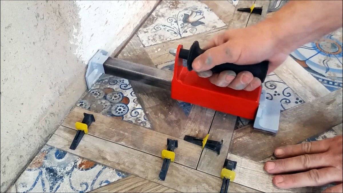 Мастер-плиточник для укладки кафеля: как найти «того самого»