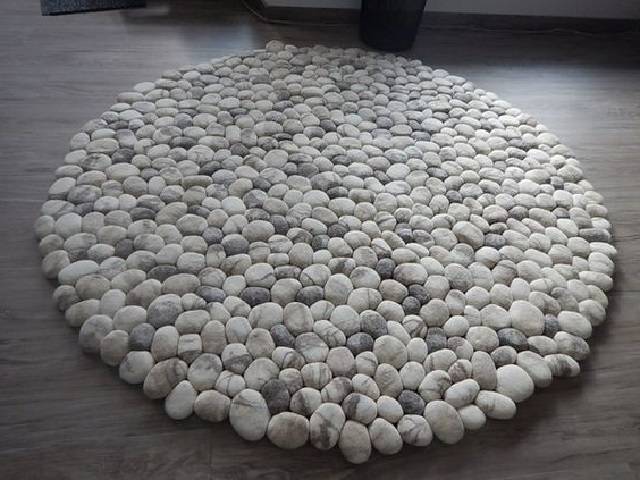 Коврик камушки из ткани