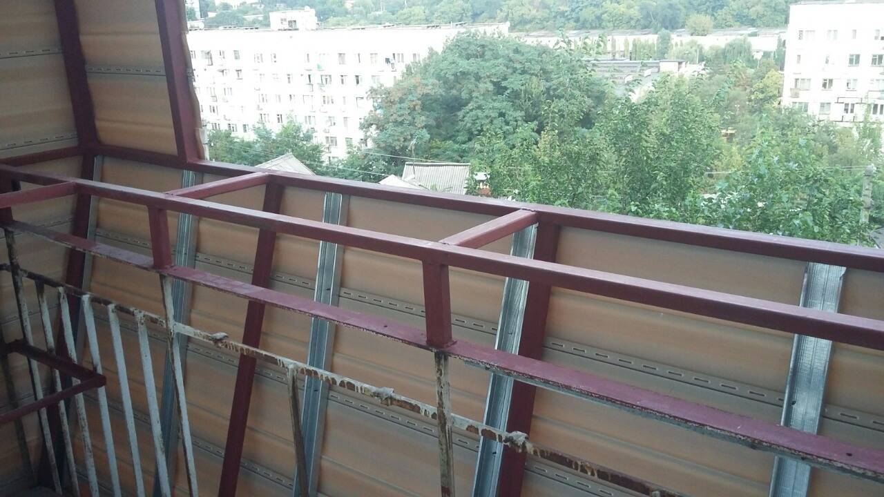 Понятие балкона с выносом — как организовать остекление лоджии